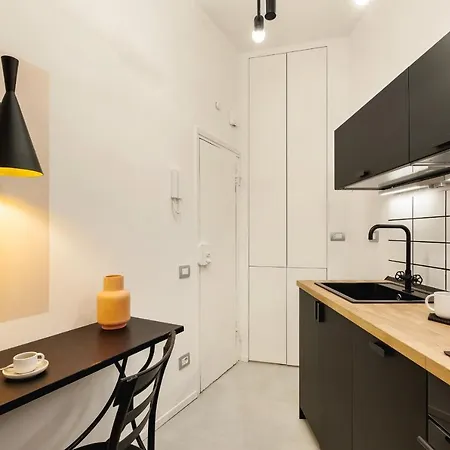 Eclectic Flat 2 Min To Piazza Navona