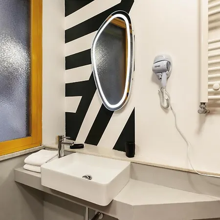 Eclectic Flat 2 Min To Piazza Navona